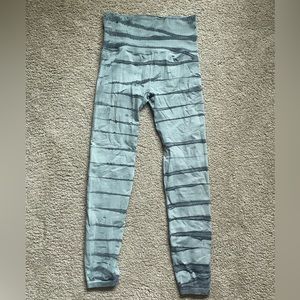 Free People movement workout leggings, never worn! Size m/l